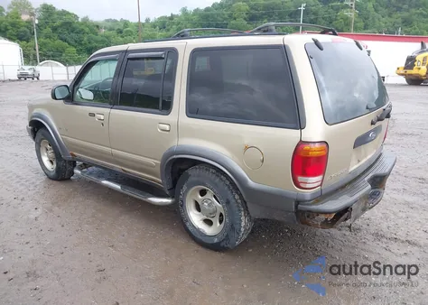 2000 Ford Explorer Xlt from USA, damaged, VIN 1FMZU83P1YZC35657